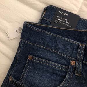 NWT Gap High Rise Ankle Flare Jeans